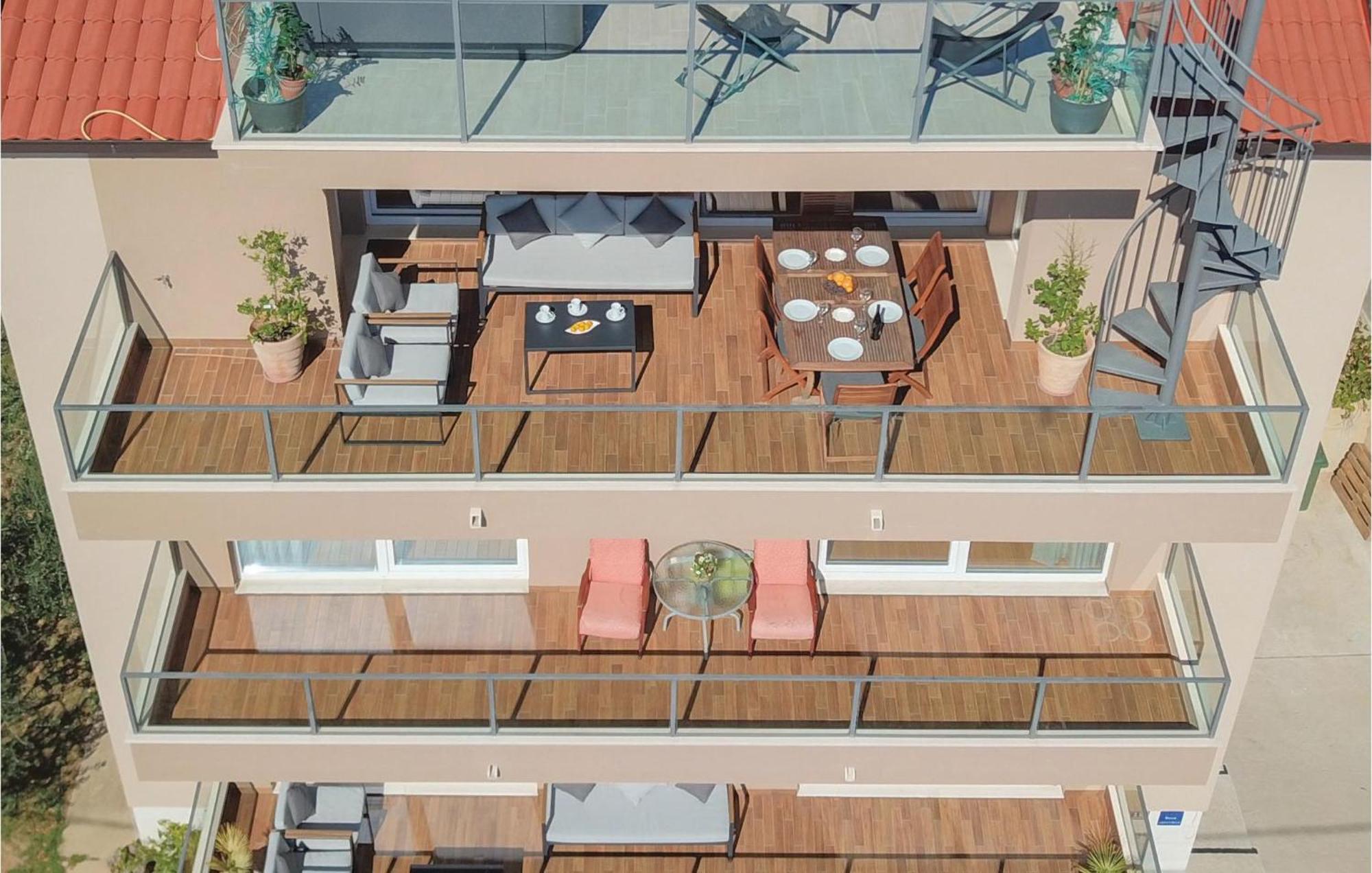 1 Bedroom Stunning Apartment In Kastel Gomilica Kaštela 외부 사진